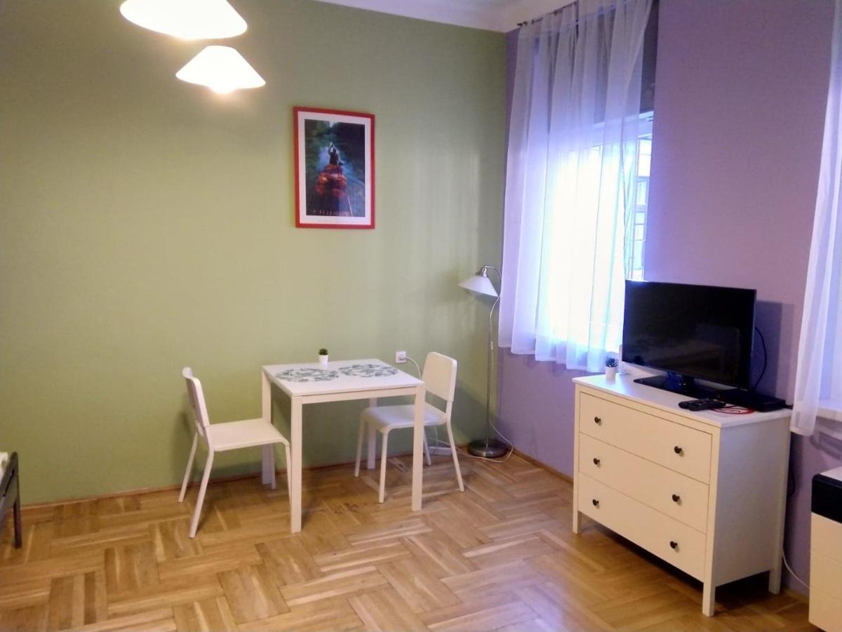 Centrooms Elisabeth Apartamento